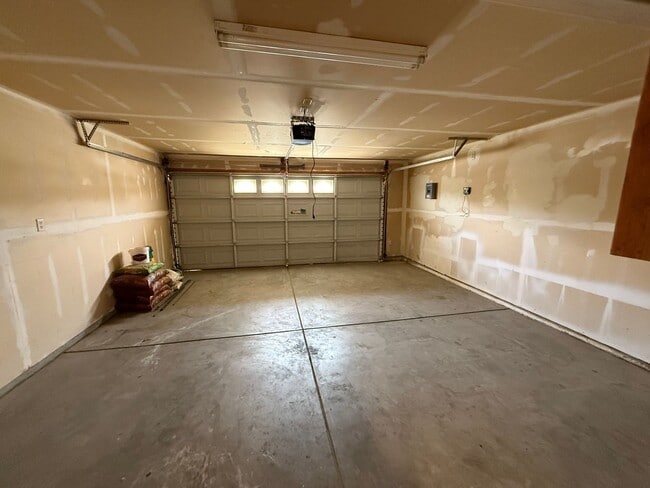 Photo - 2 Story Home in West Bakersfield