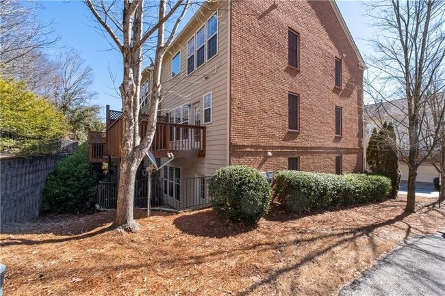 Photo - 2117 Wylmoor Way