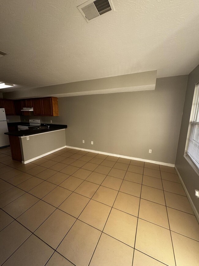 Photo - 230 Mousas Way