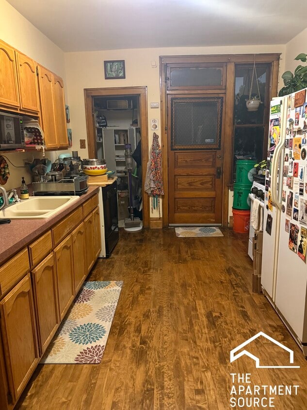 Photo - 2823 N Albany Ave