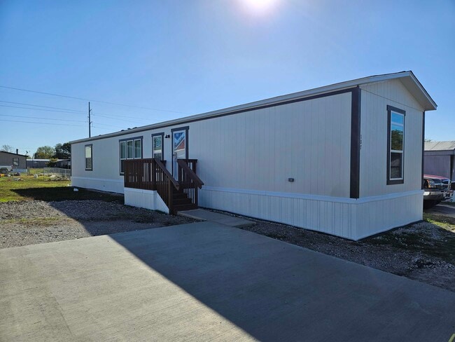 Building Photo - 107 Prairie Dr
