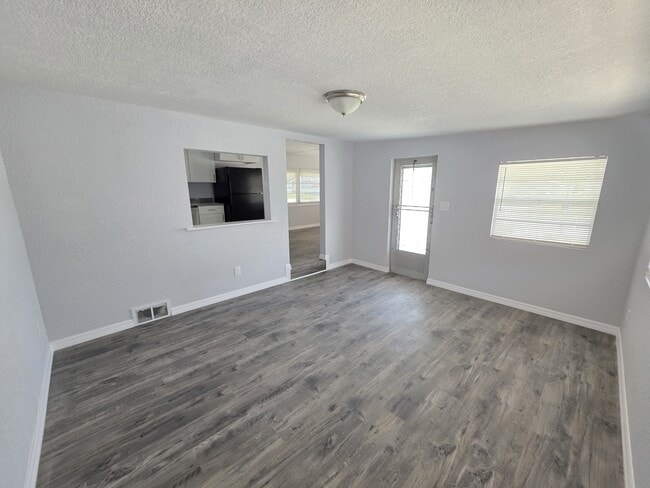 Photo - 2023 Kepner Dr House