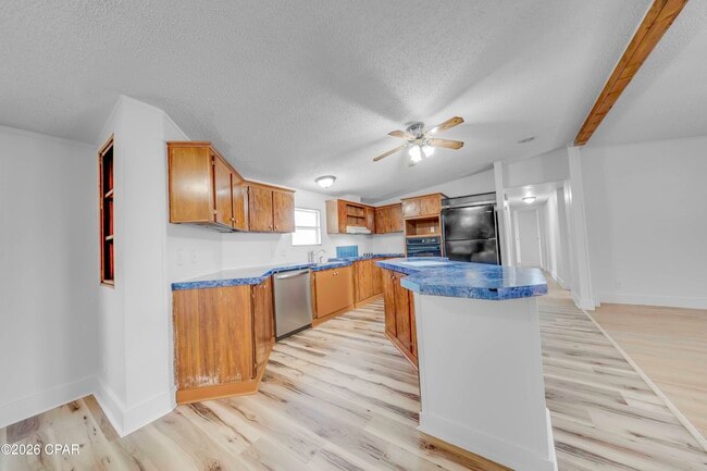 Photo - 154 Big Oak Ln