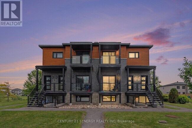Photo - 251 Capri Ave