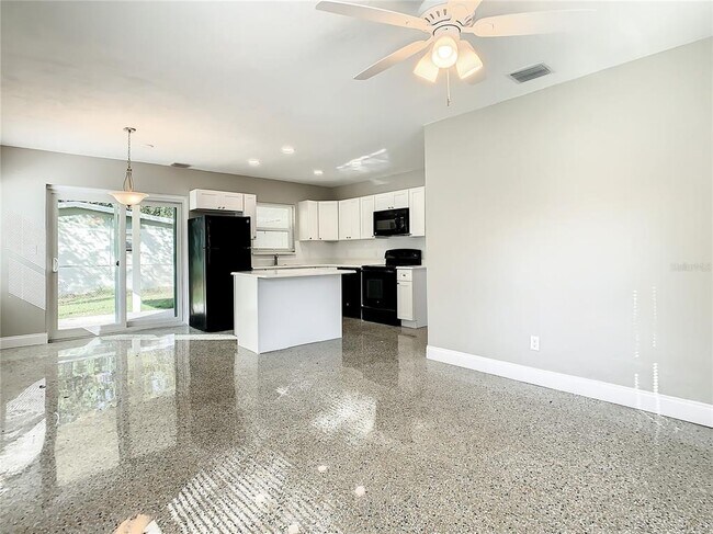 Photo - 8111 30th Ave N