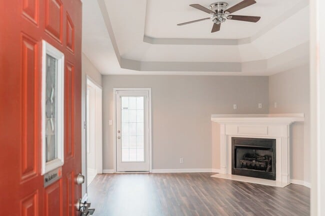 Photo - 3 Bedroom 2 Bathroom Home with Bonus Room