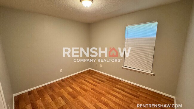 Photo - 381 N Manassas St