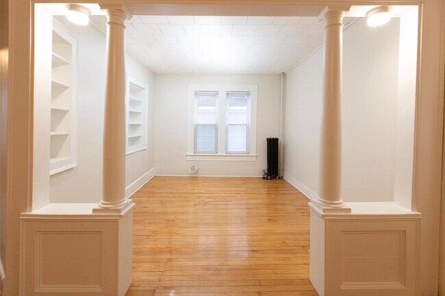 Photo - 470 Spruce St