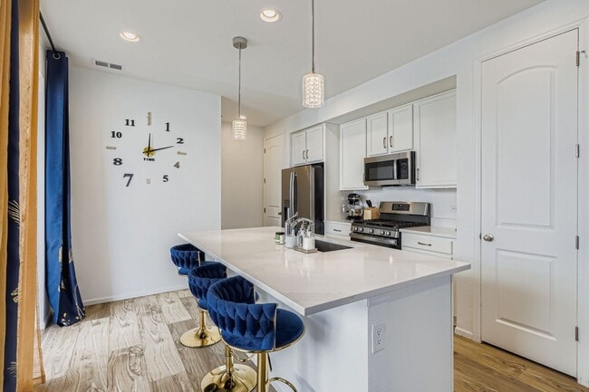 Photo - Beautiful Townhome- Great location off Tow...