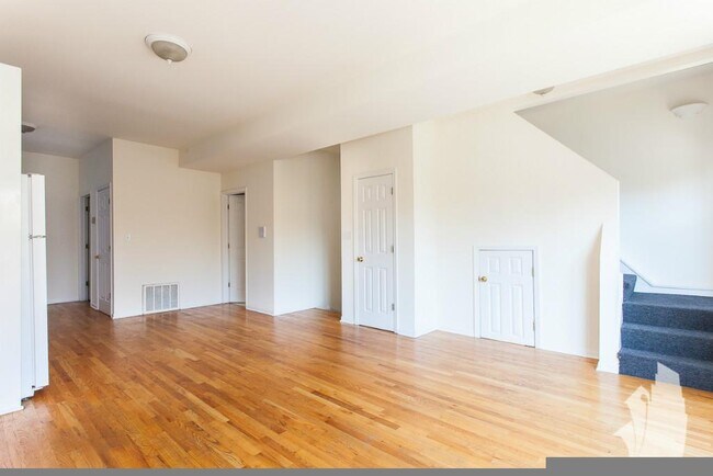 Photo - 2438 N Ashland Ave Unit 2F