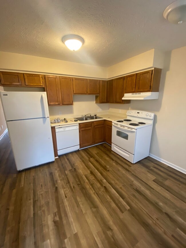 Photo - 2119 Rock Creek Dr