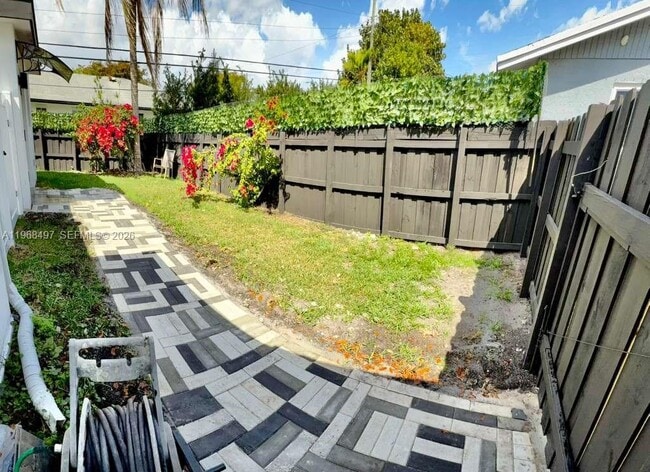 Photo - 1710 SW 99th Terrace Unit 02