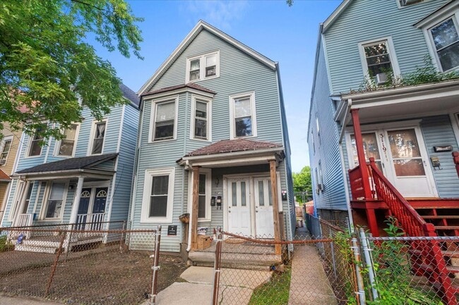 Building Photo - 3121 N Kimball Ave Unit 2