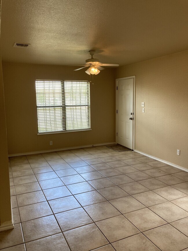 Updated 2 Bedroom Home with Bonus Room and Covered Patio