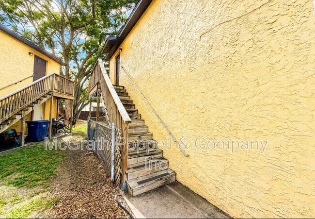 Photo - 3826 Lakeshore Dr Unit Apt B