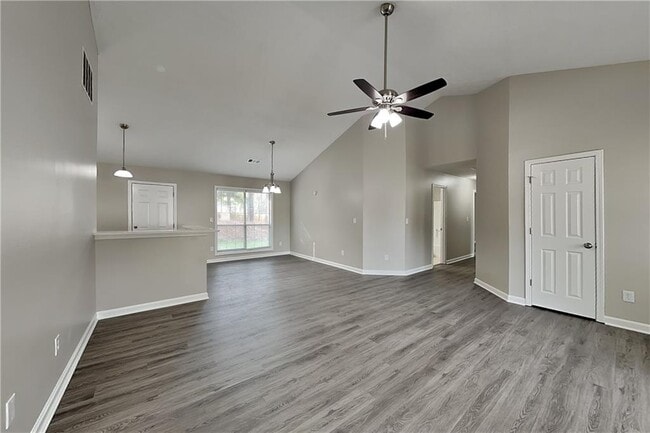 Photo - 770 Cleermont Ct