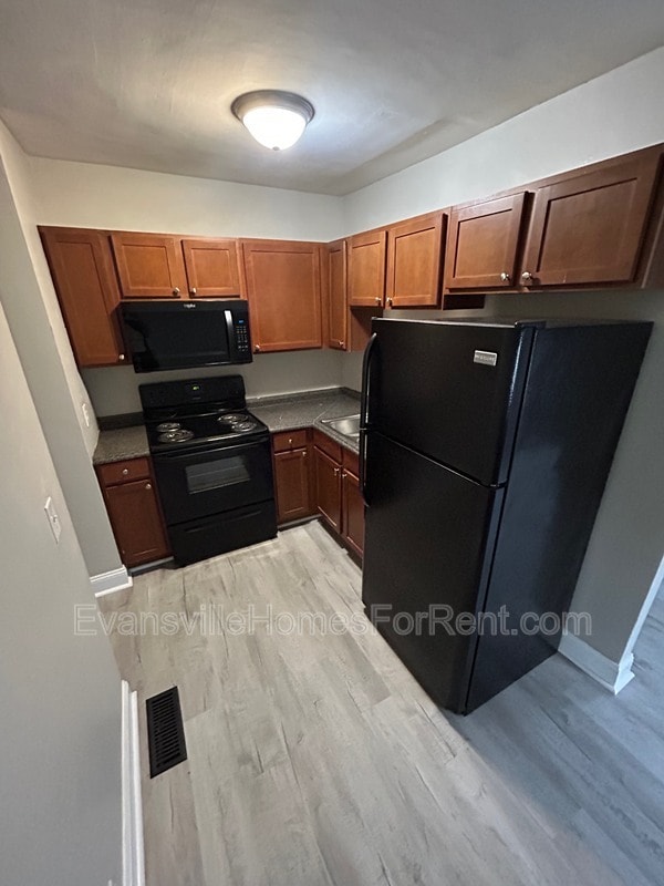 Photo - 2724 Stringtown Rd