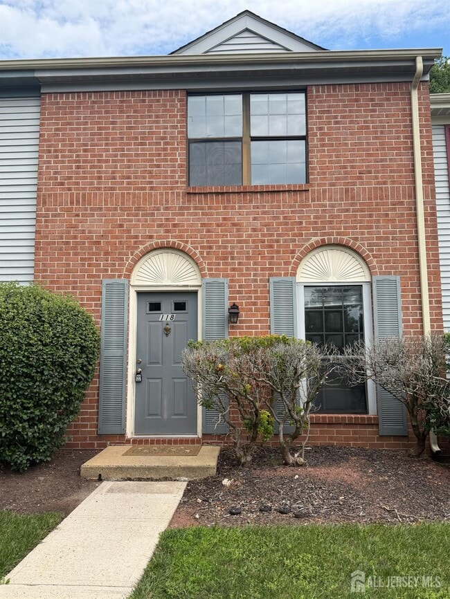 Building Photo - 118 Pear Tree Ln