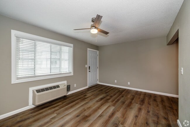 Photo - Lux Off Riverwalk