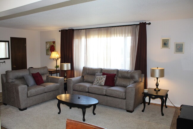 Building Photo - 1417 13th St S Unit 8 Rental