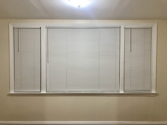 Photo - 285 Bronx Ave Unit 2