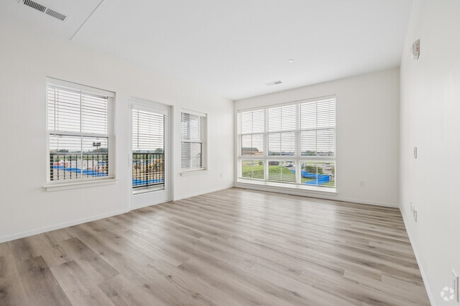 2BR, 2BA - 1,358SF - Living Room