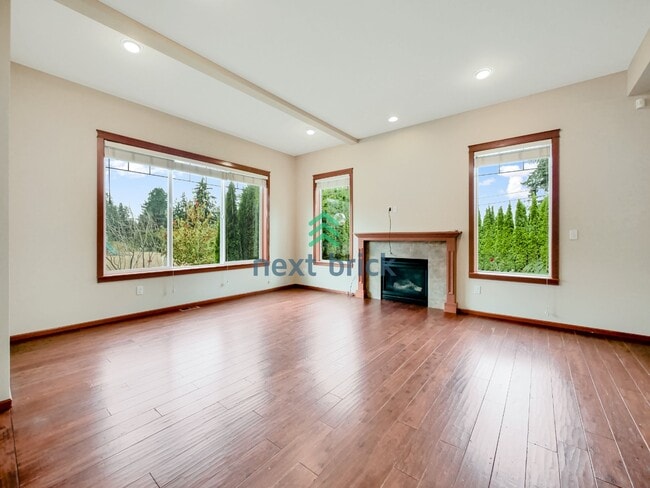 Photo - 4 Bed and 3 Bath Lake View Single-family Home is Available for Rent!