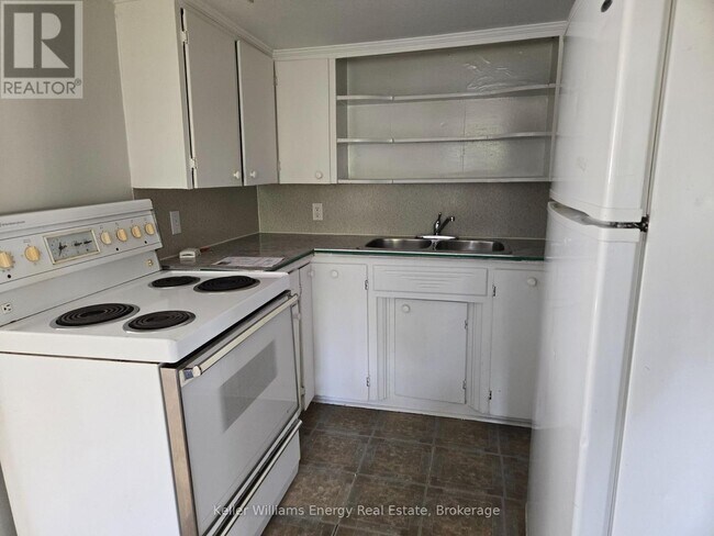 Photo - 86 Brock St E Unit #3