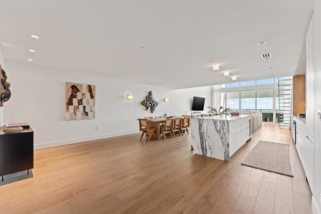 Photo - 1040 Biscayne Blvd Unit 4002