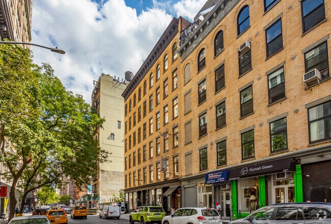 Photo - 124 W 24th St