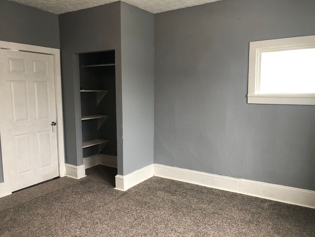 Photo - 3206 W 50th St Unit Down