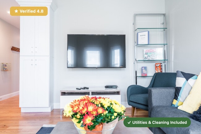 Building Photo - Furnished Private Bedroom in Cambridge