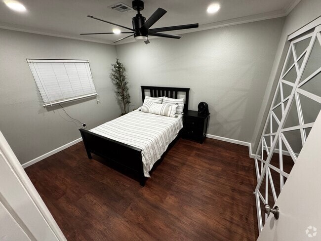 Building Photo - 414 Sunburst Dr Rental