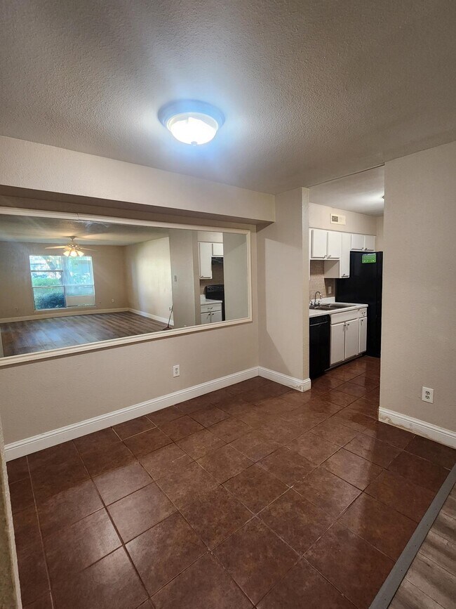 Photo - 5665 Birchmont Dr Unit H