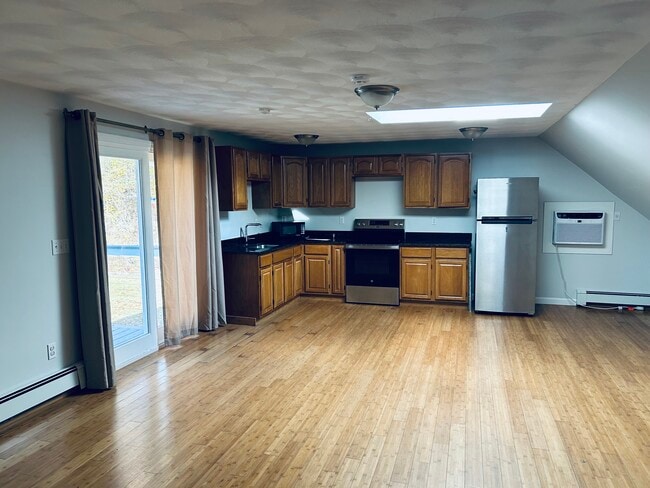 Photo - 4 Levesque Dr