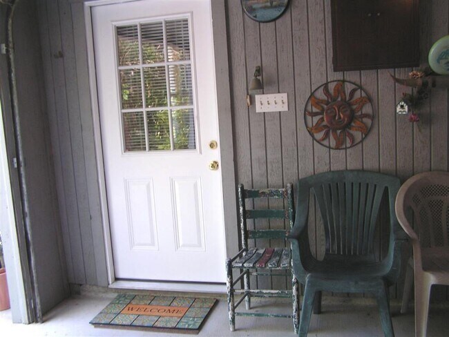 Photo - 7102 Pearson Rd