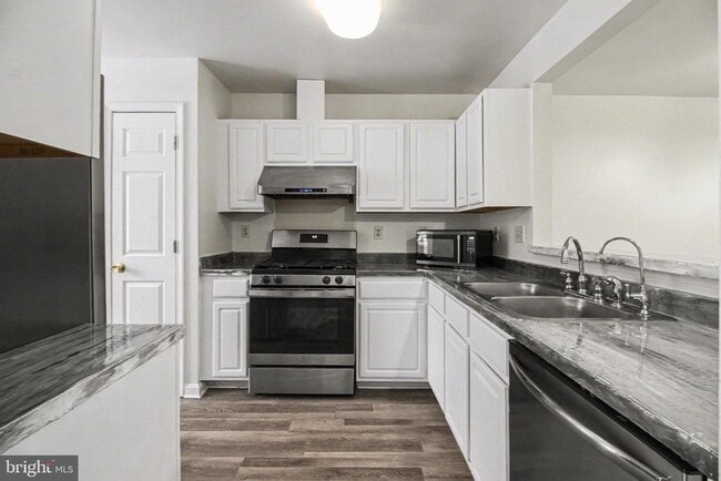 Photo - 6437 Terrace Ct