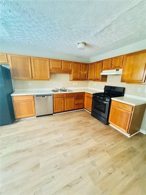 Photo - 146 Willow Stream Ct