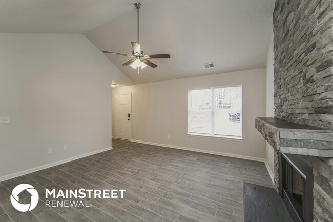 Photo - 430 Cedarcroft Dr