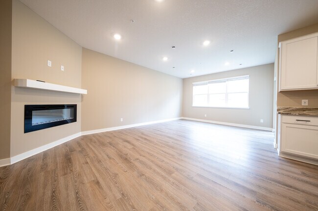 Photo - 16415 Jaffna Pl