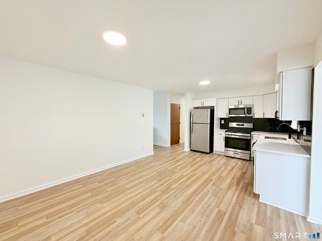 Photo - 76 Highland Ct Unit A