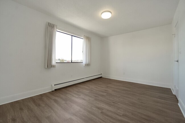 Photo - Market Green Apartments