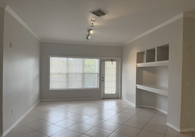 Photo - 3621 Conroy Rd