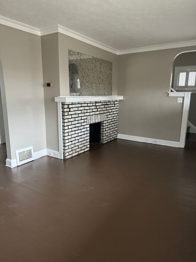 Photo - 4629 Bader Ave