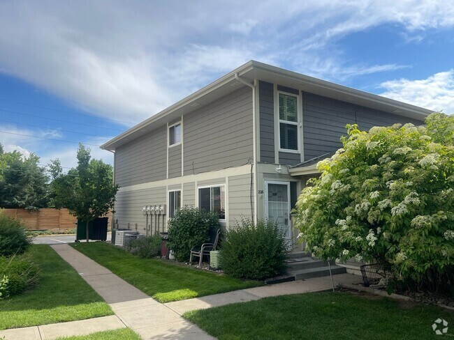 Building Photo - Charming 2-Bed, 2-Bath Condo in Prime Loca... Unit 226, Denver, CO 80224
