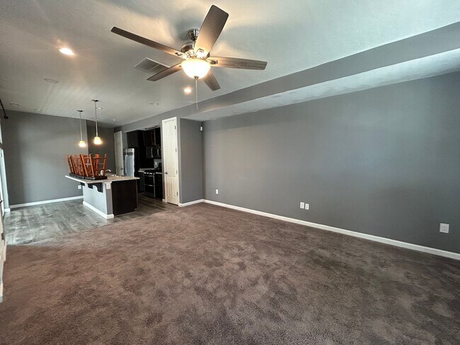 Photo - 3 Bedroom 2 Bathroom Townhouse in Payson, Utah!