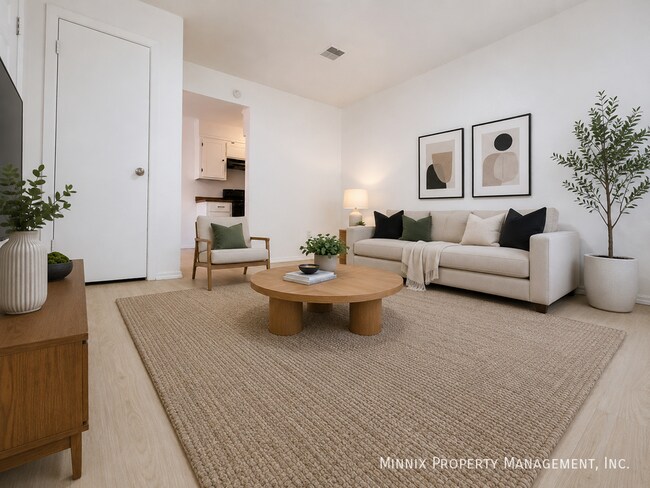 5005 Ave W.-5