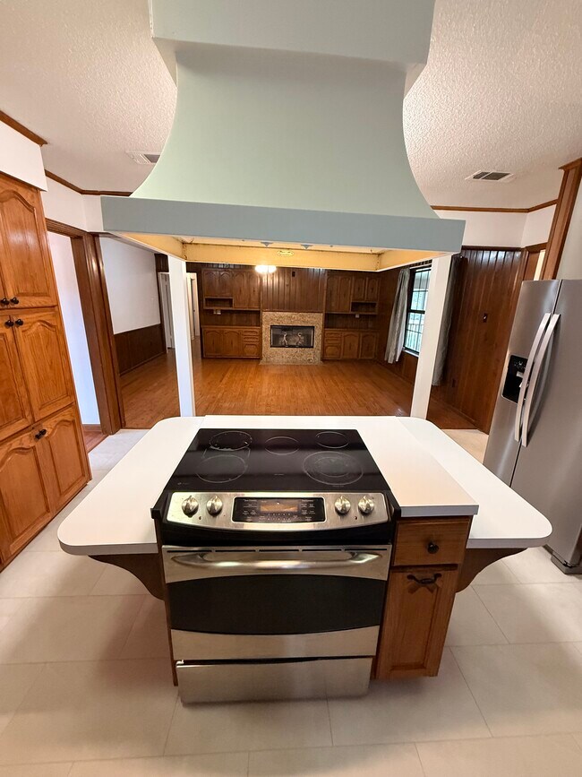 Photo - 11362 Davis Rd