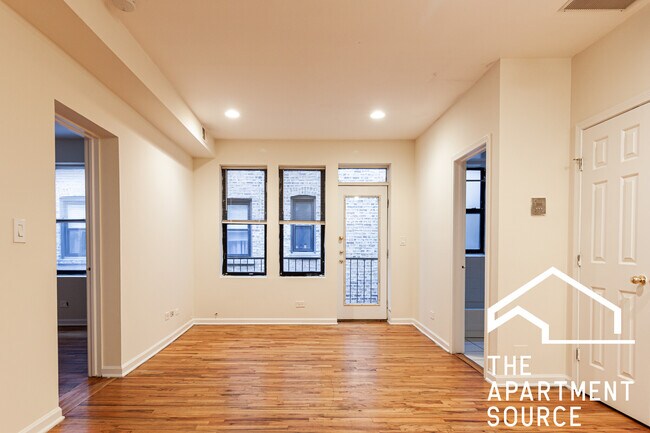 Photo - 931 W Dakin St Unit 2