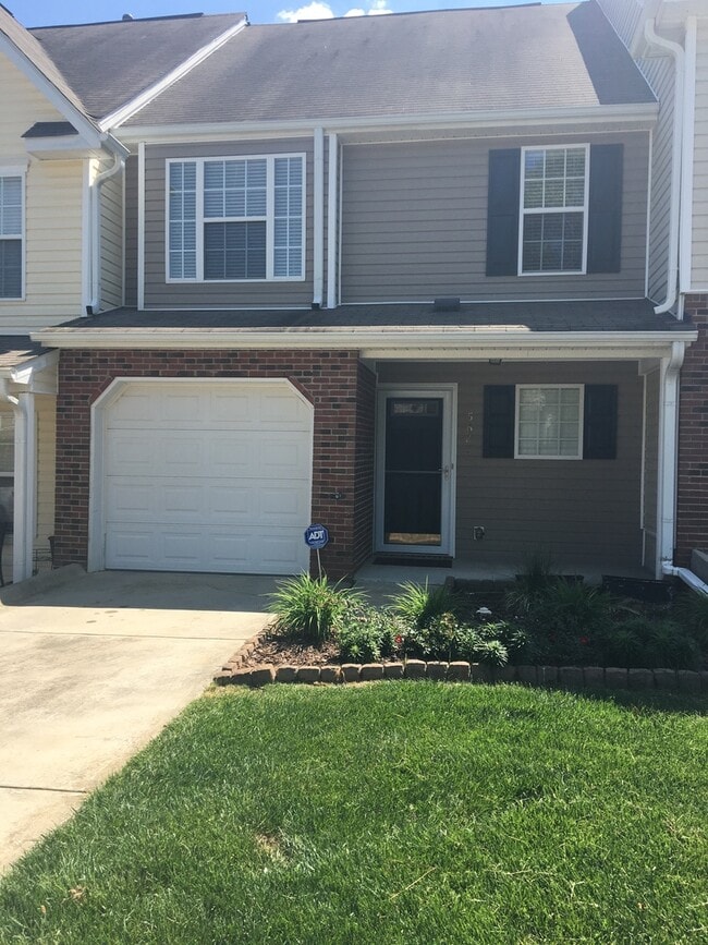 Building Photo - 5623 Fellowship Dr